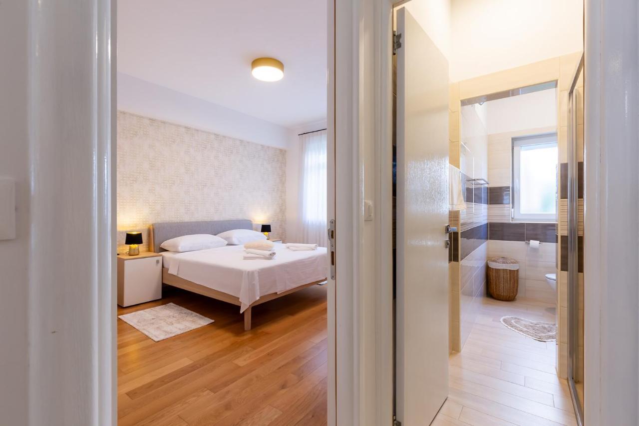 Stylish Apartment Mediterraneo Porec Esterno foto