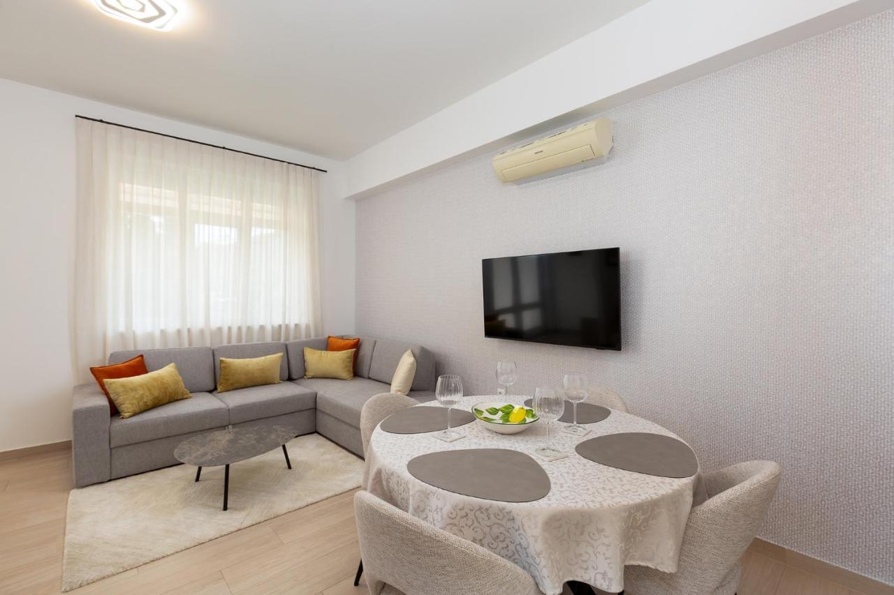 Stylish Apartment Mediterraneo Porec Esterno foto