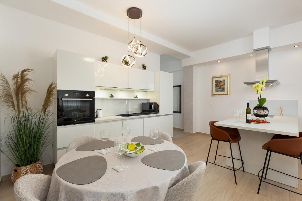 Stylish Apartment Mediterraneo Porec Esterno foto