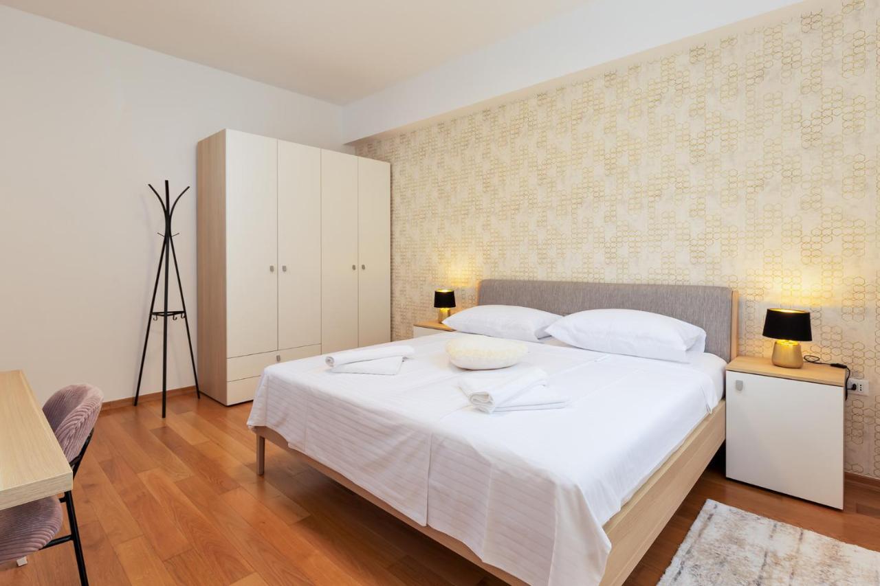 Stylish Apartment Mediterraneo Porec Esterno foto