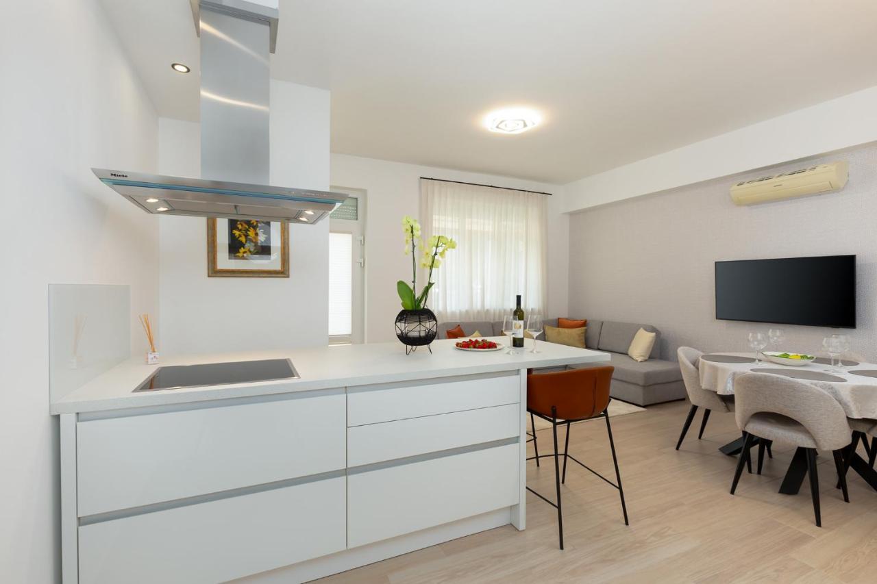 Stylish Apartment Mediterraneo Porec Esterno foto