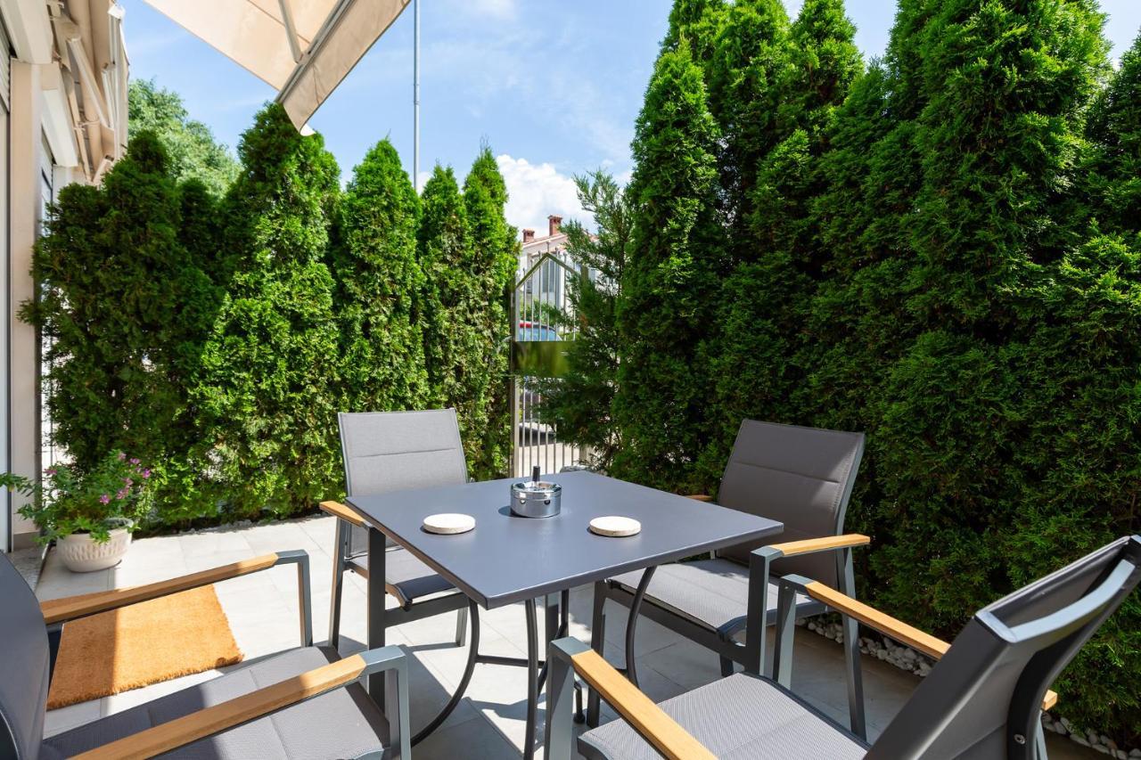 Stylish Apartment Mediterraneo Porec Esterno foto